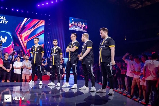 腾讯云助力二重螺旋全球公测超1500万预约盛况